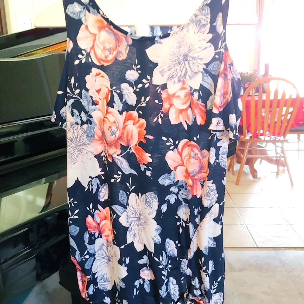 Lovely J Cold Shoulder Top
